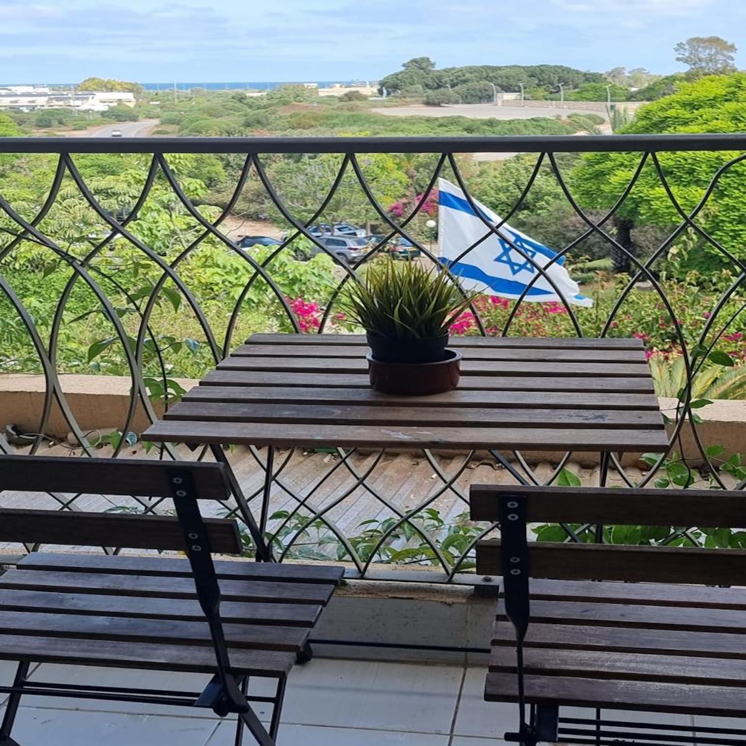 Caesarea Inn Esterno foto